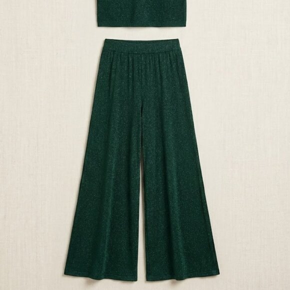 Emerald Green Shimmer Knit Two-Piece Co-ord Set (V-Neck Tank & Wide Leg Pants) - Picture 4 of 4